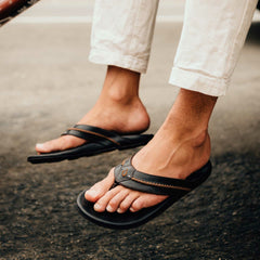 Mea Ola Men's Leather Beach Sandals - Dark Java