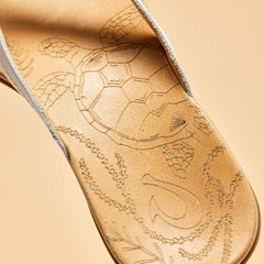 Honu Leather Sandals - Bright White / Golden Sand