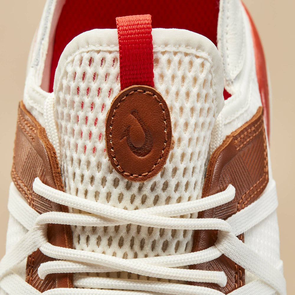 Mio Lī Men's Athletic Shoes - Bright White / Red Lava