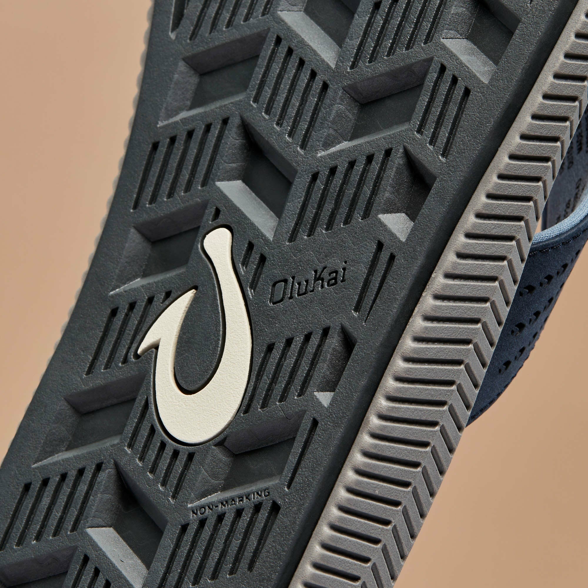 Ulele Men's Beach Sandals - Blue Depth / Charcoal