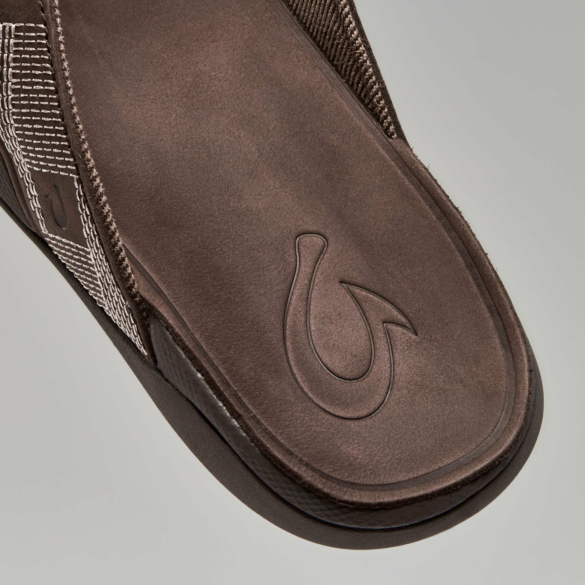 Tuahine Men's Waterproof Leather Beach Sandals - Dark Wood